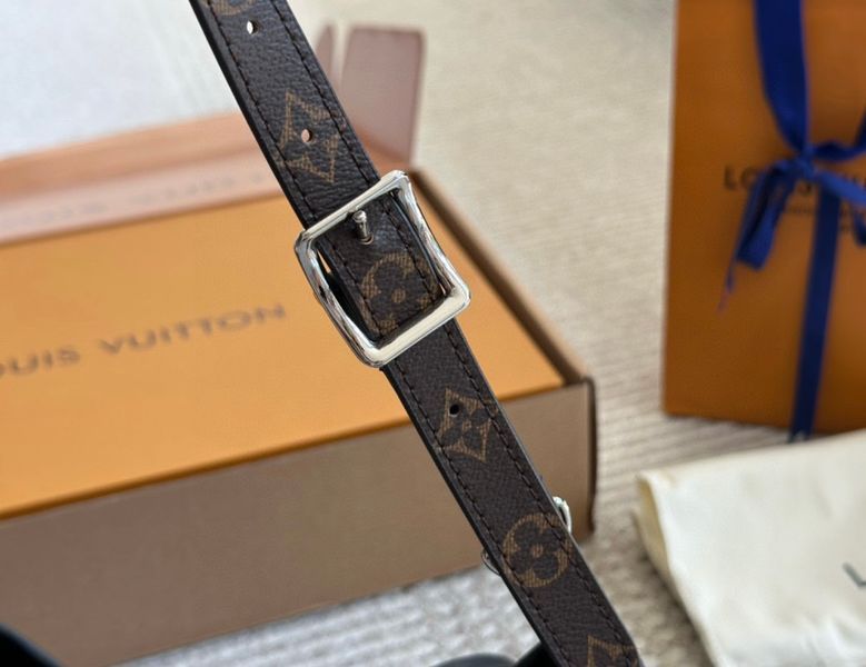 Стильная женская сумка Louis Vuitton, 30 см, черная 2582 фото