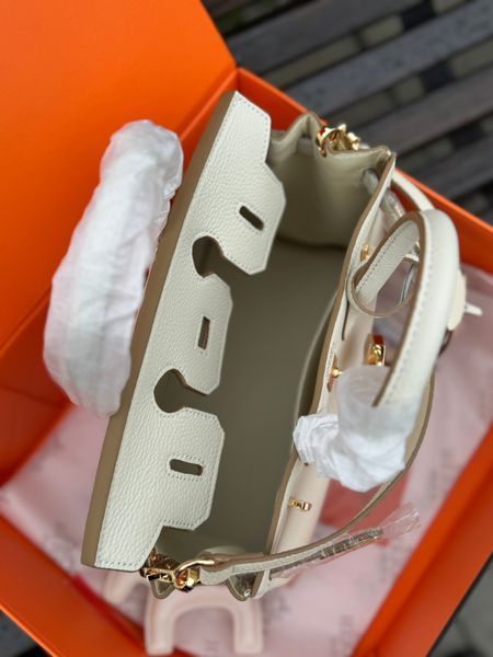 Кожаная сумка Hermes Birkin 25 см, молочного цвета 2646 фото